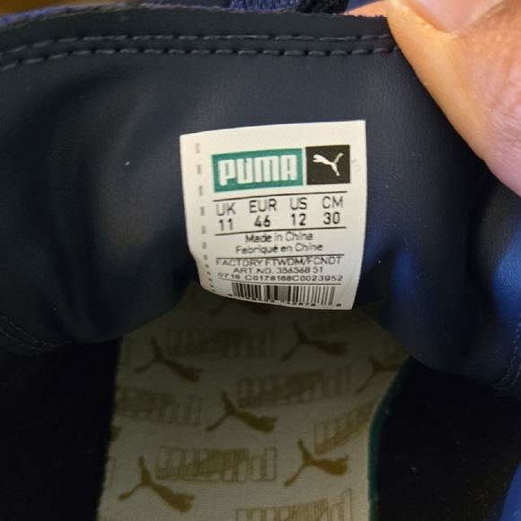 Puma Men's Navy and Beige Sneakers - Picture 2 of 3